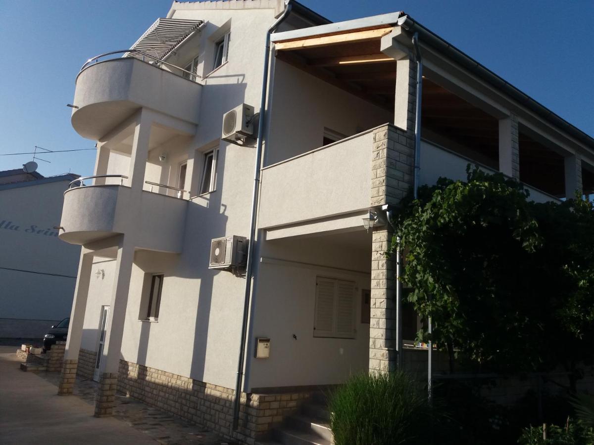Villa Croatia Срима Екстер'єр фото